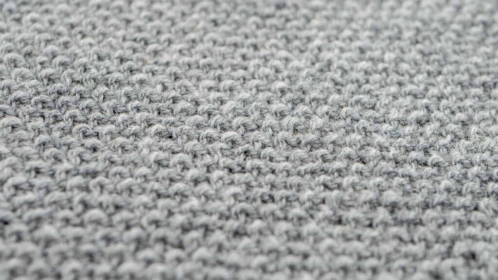 Close Up of Seed Stitch Knitting Pattern