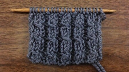 Example of the Left Twist Knitting Stitch used in the twisted cable rib stitch