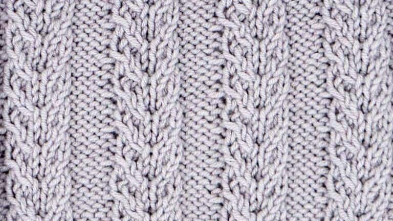 Horn Cable Stitch Knitting Pattern (Right Side)