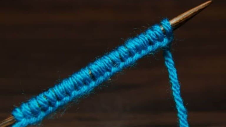 Backward Loop Cast On Knitting Stitch Pattern