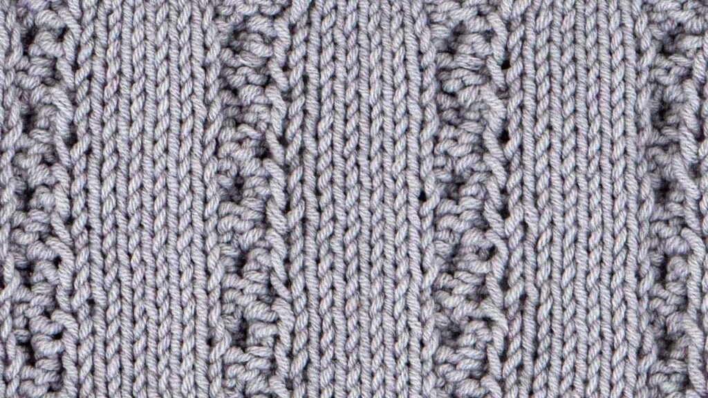 Raised Circles Cable Stitch Knitting Pattern (Wrong Side)